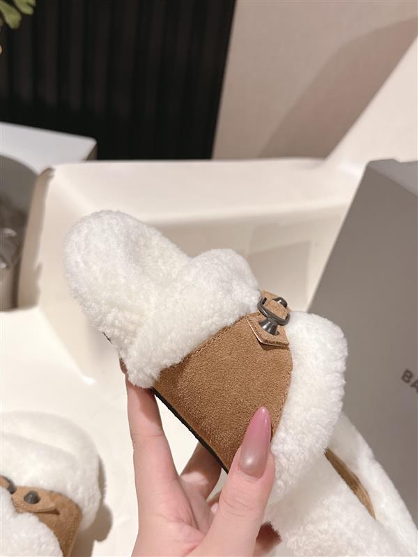 2025112818446364 230